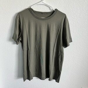 Lululemon Fundamental Tee